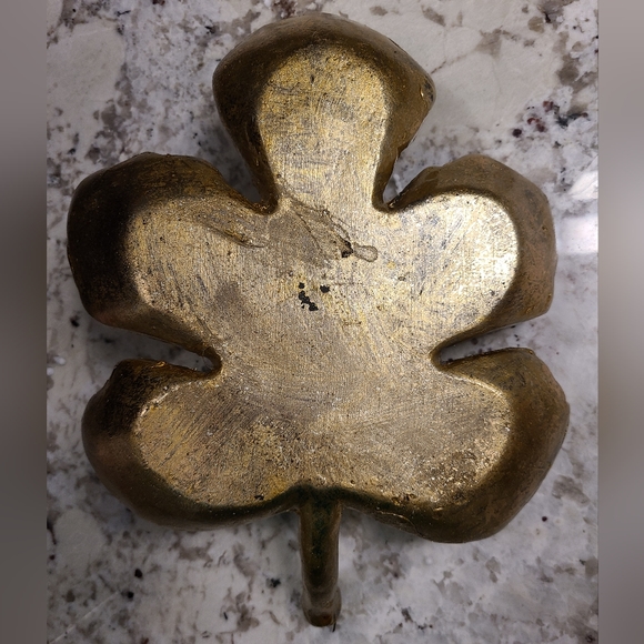Small Gold Leaf Dish - Picture 2 of 4